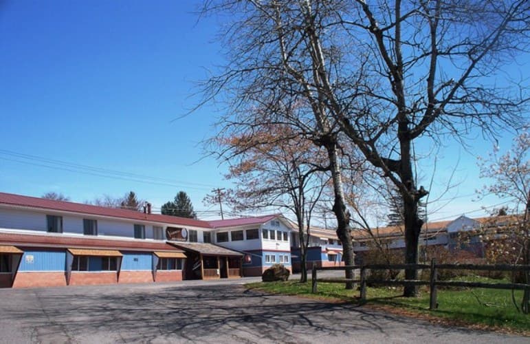 Alpine Lodge exterior on Sawmill Lane in Davis, West Virginia